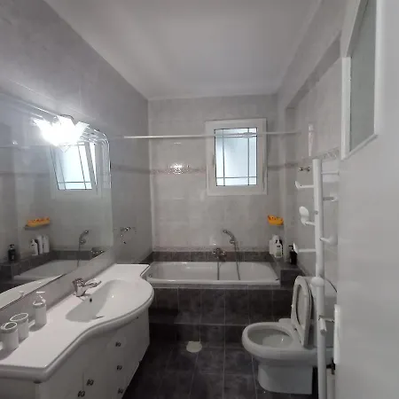 Flat With Garden Near Sea, Port And Airport Apartment Artemida  Exterior photo