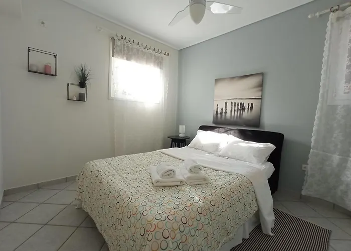 Flat With Garden Near Sea, Port And Airport