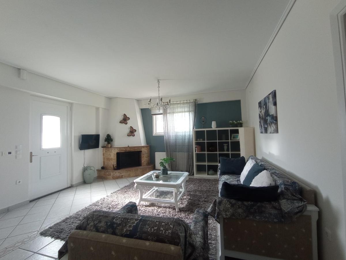 Flat With Garden Near Sea, Port And Airport Appartement *