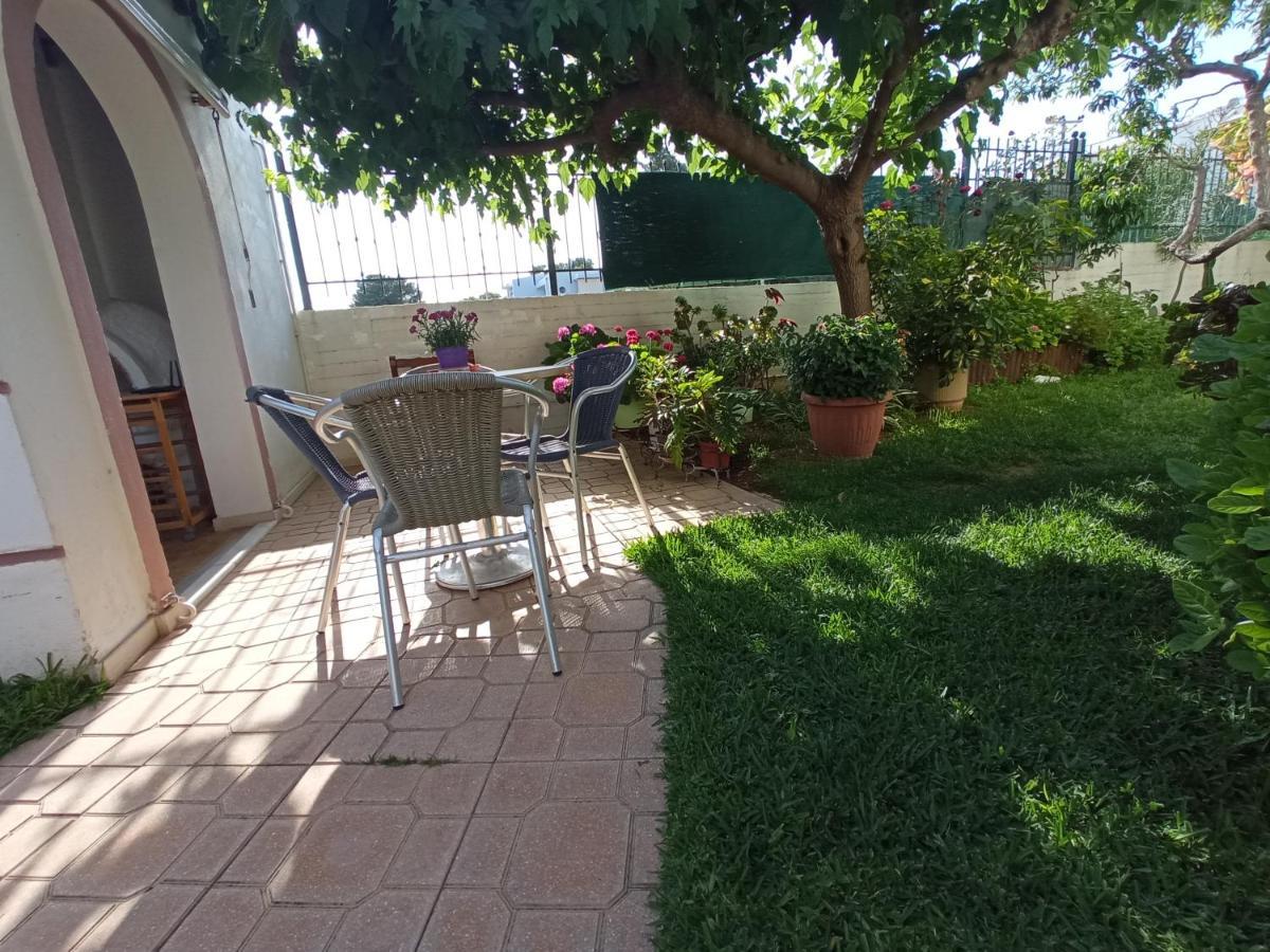 Appartement Flat With Garden Near Sea, Port And Airport *